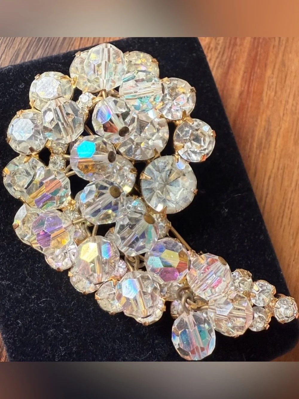 Elegant VTG Juliana DeLizza & Elster Cha Cha Clear Rhinestone Beaded Brooch Pin